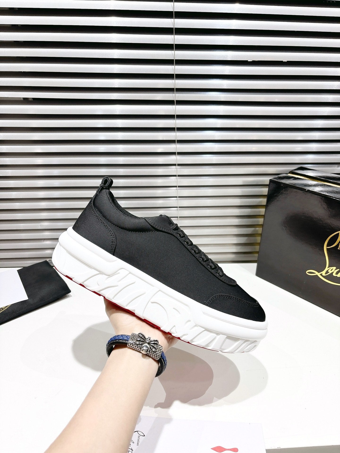 CHOUKARIO LOW-TOP THICK SOLE SNEAKERS IN BLACK FABRIC CREATIVE PRINT