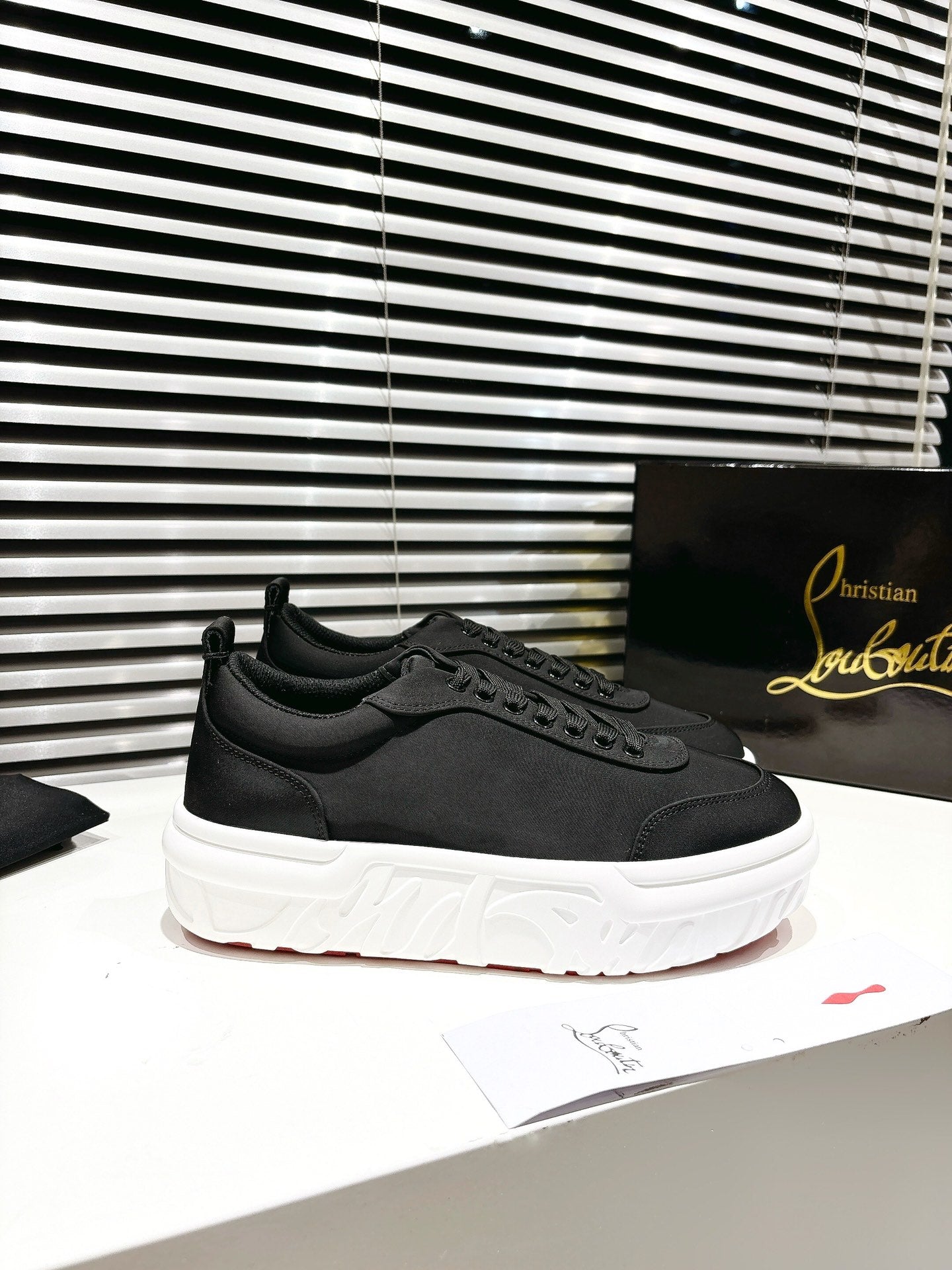 CHOUKARIO LOW-TOP THICK SOLE SNEAKERS IN BLACK FABRIC CREATIVE PRINT