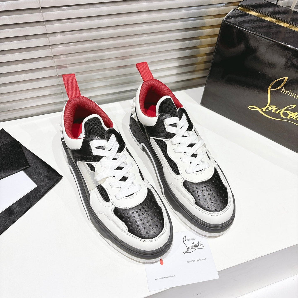 CL SNEAKER IN BLACK AND WHITE CALFSKIN 323158