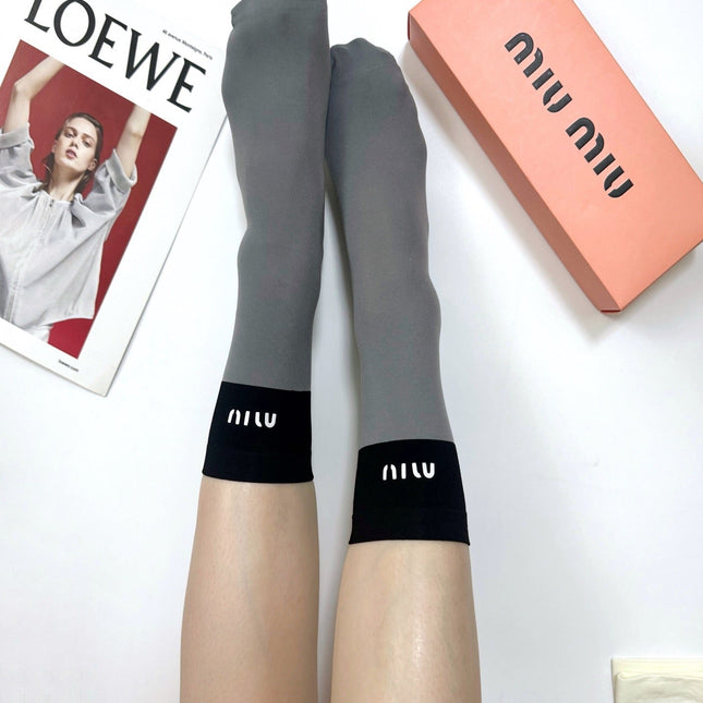 MIUMIU 26S CREW SOCKS 403668 (1 BOX)