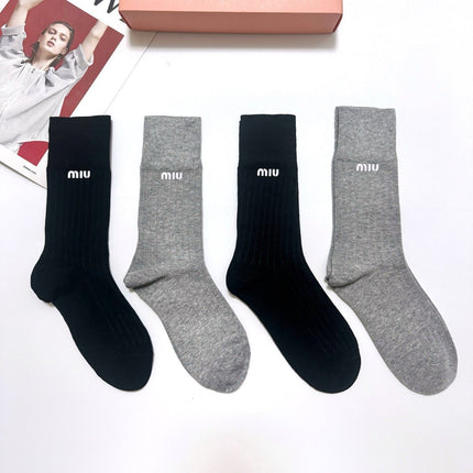 MIUMIU 26S CREW SOCKS 405375 (1 BOX)