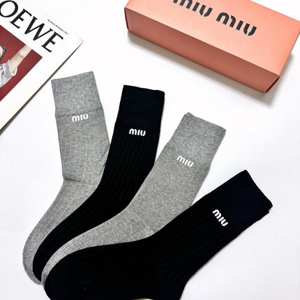 MIUMIU 26S CREW SOCKS 405375 (1 BOX)