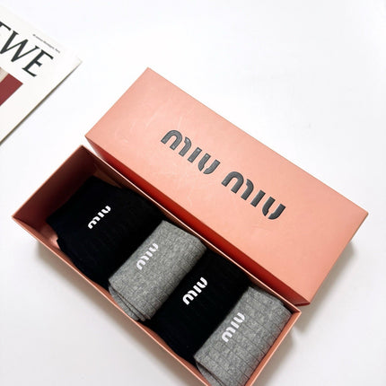 MIUMIU 26S CREW SOCKS 405375 (1 BOX)