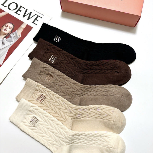 MIUMIU 26S CREW SOCKS 407177 (1 BOX)