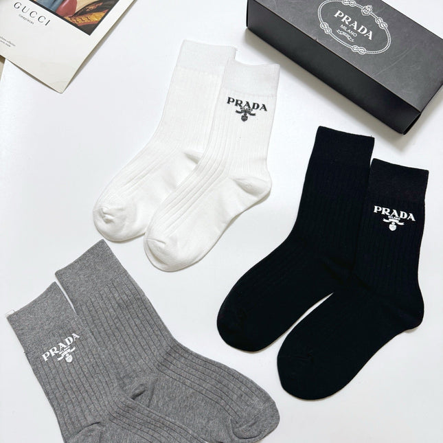 PRADA 26S CREW SOCKS 412438 (1 BOX)