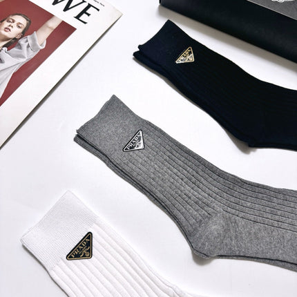 PRADA 26S CREW SOCKS 415680 (1 BOX)