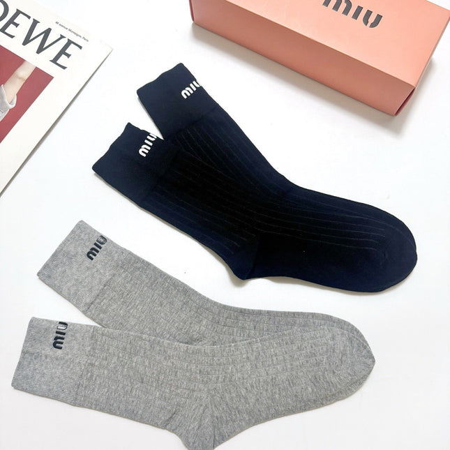 MIUMIU 26S CREW SOCKS 417709 (1 BOX)