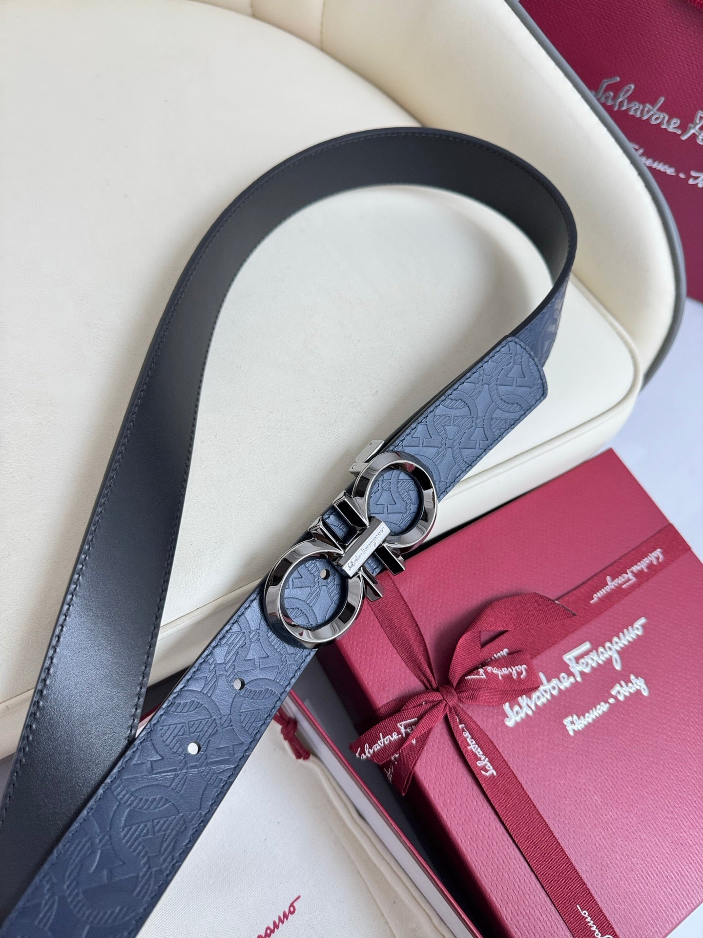 BELT 35MM IN NAVY BLUE CALFSKIN 621659
