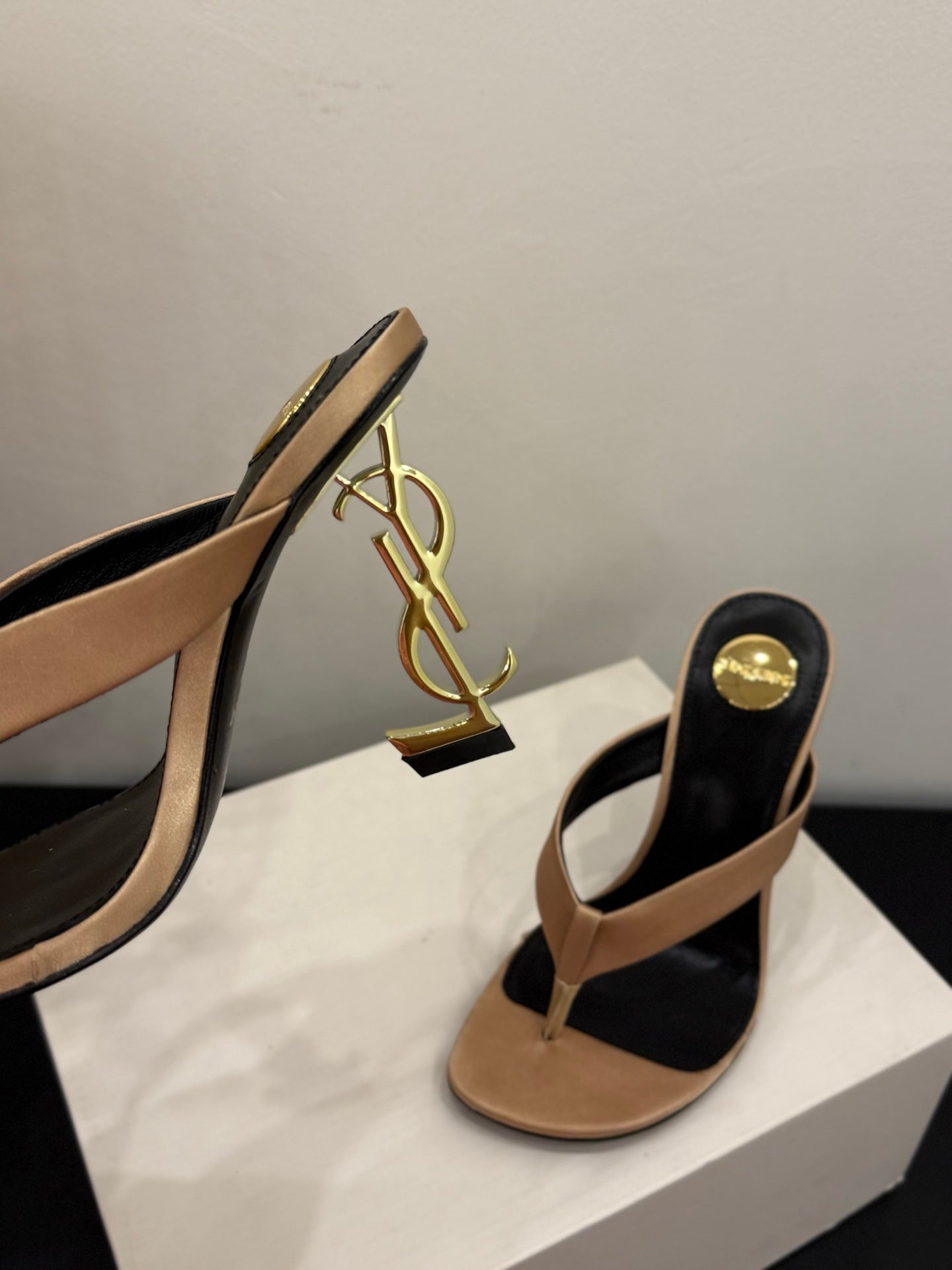 YSL 26S TOE-POST HIGH HEEL SANDALS IN SANDY BROWN SATIN