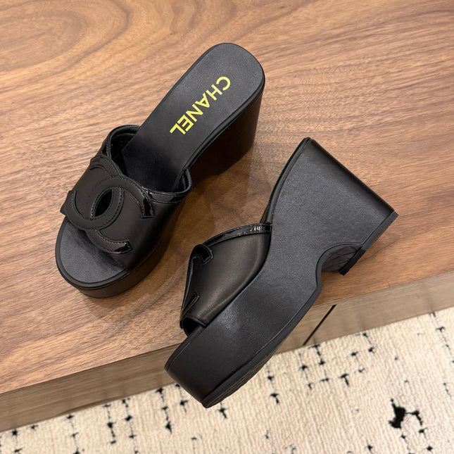 CHANEL 26S WEDGE SANDALS 95 MM IN BLACK CALFSKIN STYLE 1