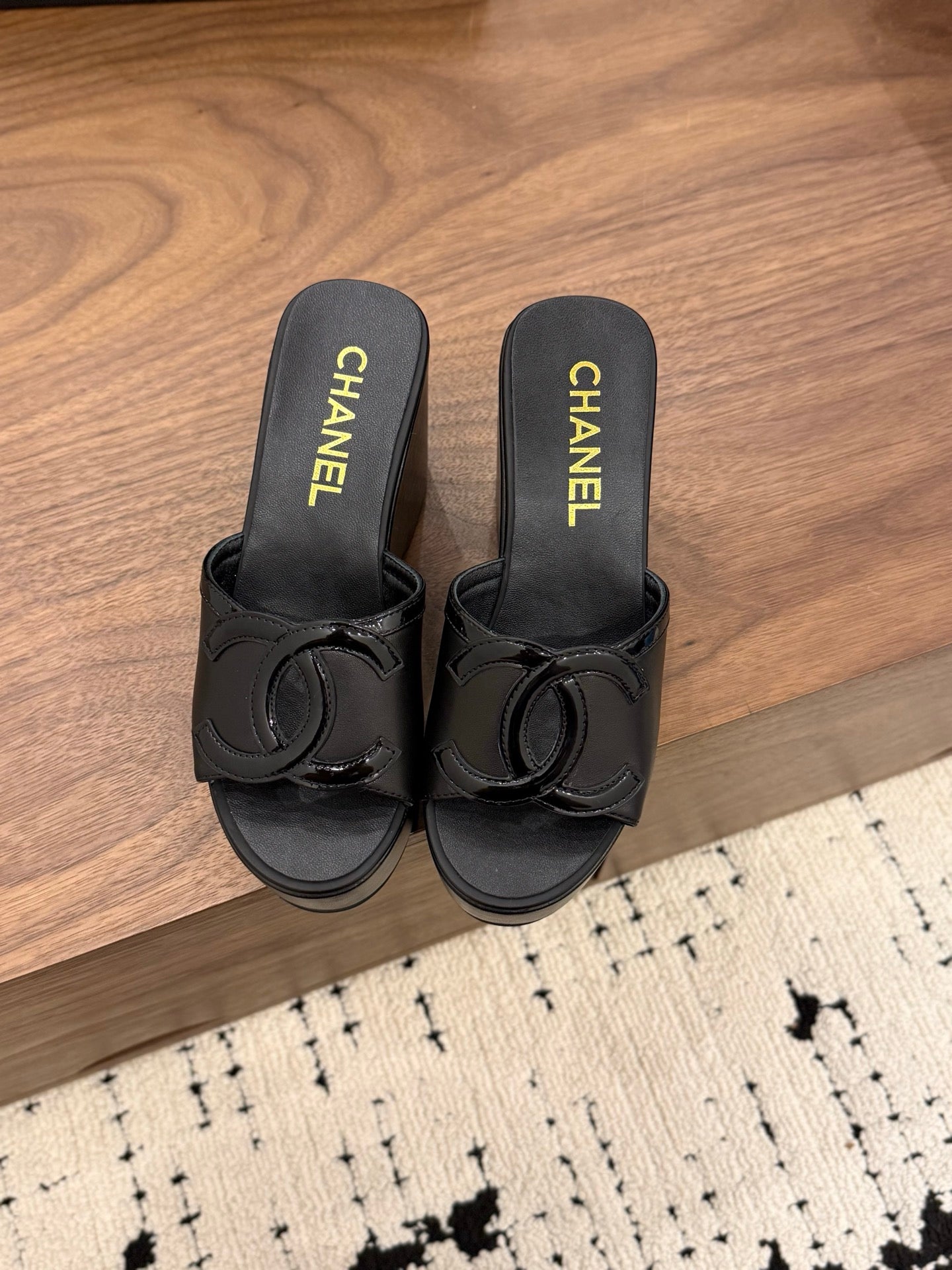 CHANEL 26S WEDGE SANDALS 95 MM IN BLACK CALFSKIN STYLE 1