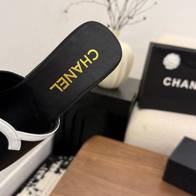 CHANEL 26S WEDGE SANDALS 95 MM IN BLACK CALFSKIN
