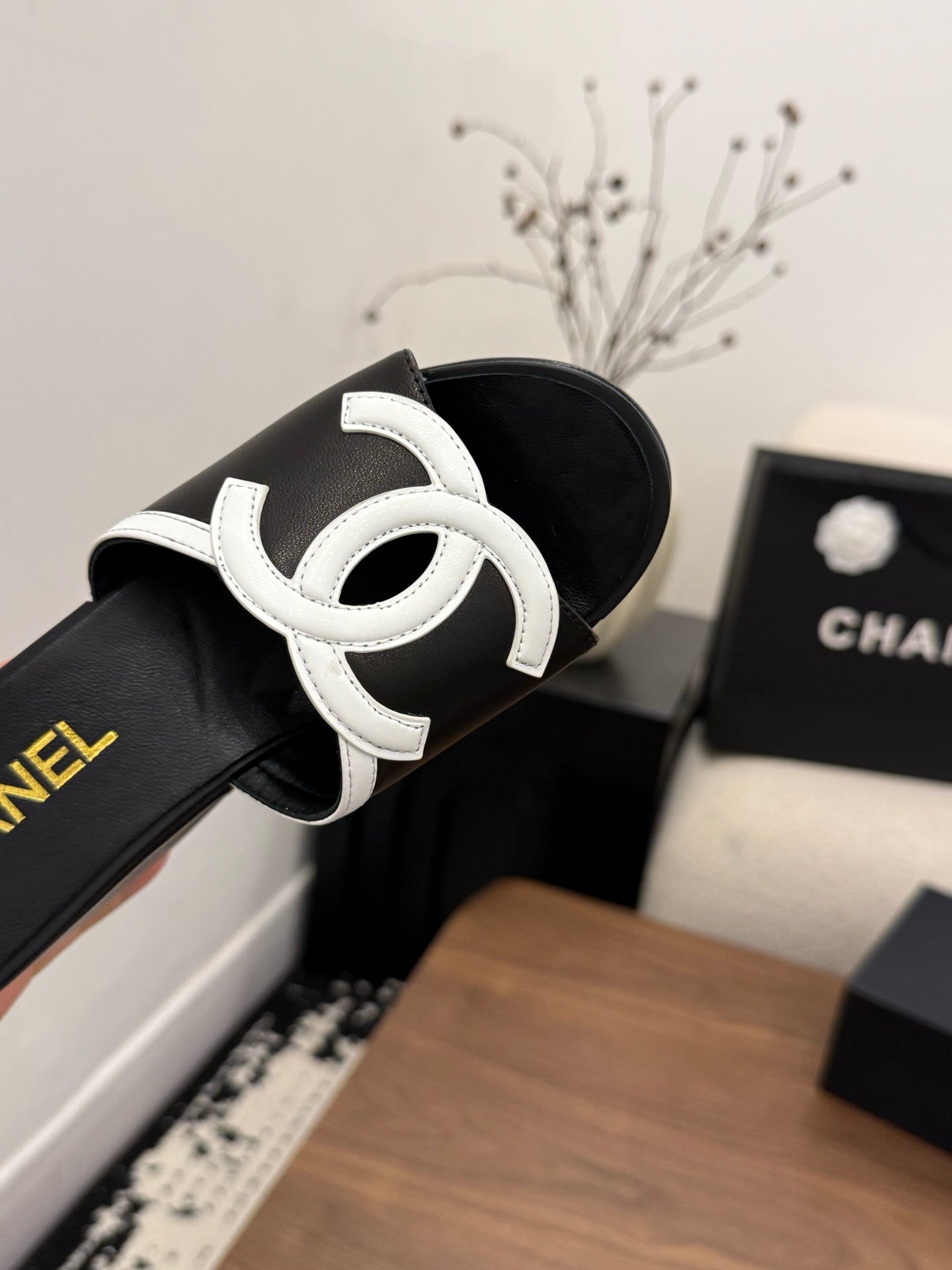 CHANEL 26S WEDGE SANDALS 95 MM IN BLACK CALFSKIN