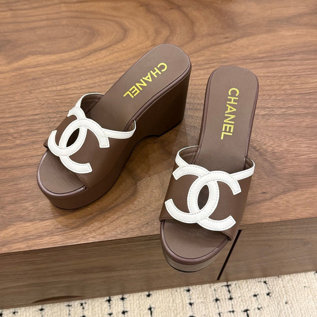 CHANEL 26S WEDGE SANDALS 95 MM IN DARK BROWN CALFSKIN