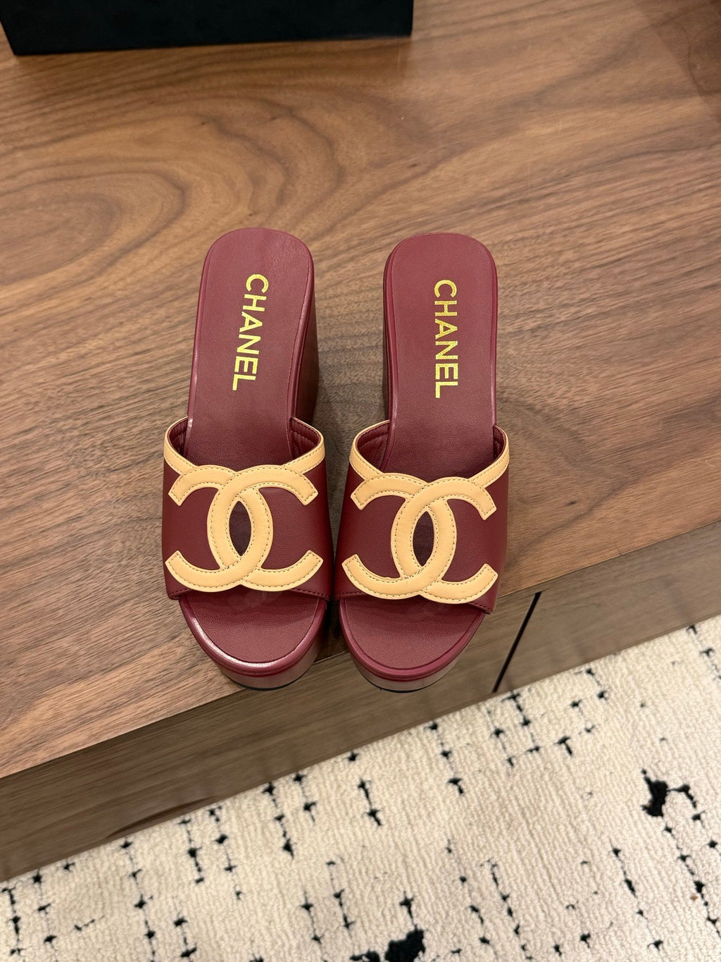 CHANEL 26S WEDGE SANDALS 95 MM IN DARK RED CALFSKIN