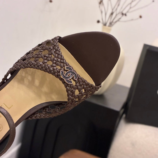 CHANEL 26S HIGH-HEELED BACK-STRAP SANDALS 60 MM IN DARK BROWN WOVEN LAMBSKIN