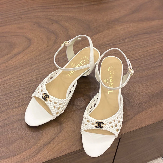 CHANEL 26S HIGH-HEELED BACK-STRAP SANDALS 60 MM IN WHITE WOVEN LAMBSKIN