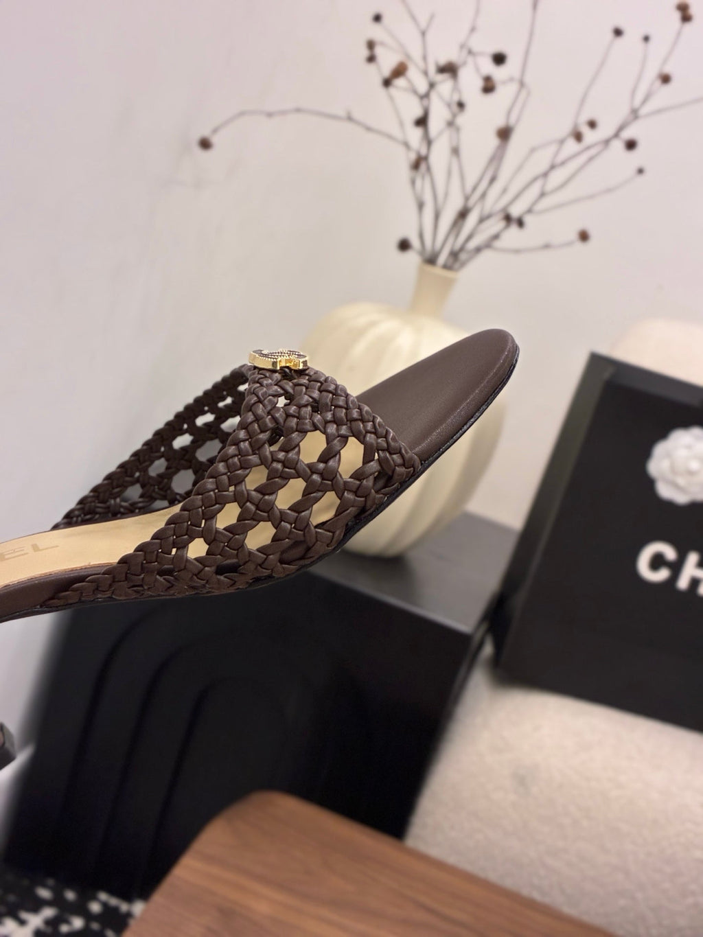 CHANEL 26S HIGH HEELS SANDALS 60 MM IN DARK BROWN WOVEN LAMBSKIN