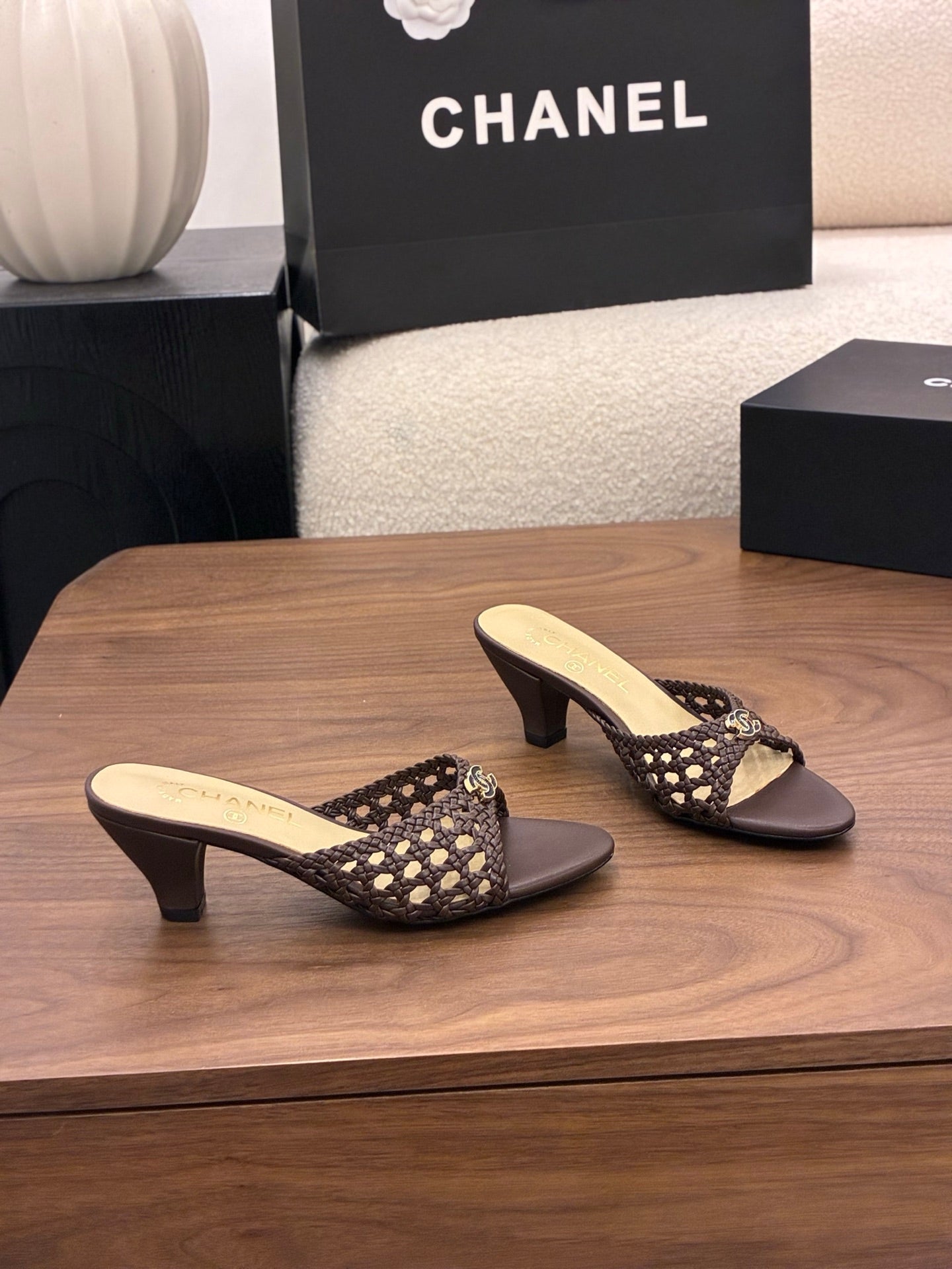 CHANEL 26S HIGH HEELS SANDALS 60 MM IN DARK BROWN WOVEN LAMBSKIN