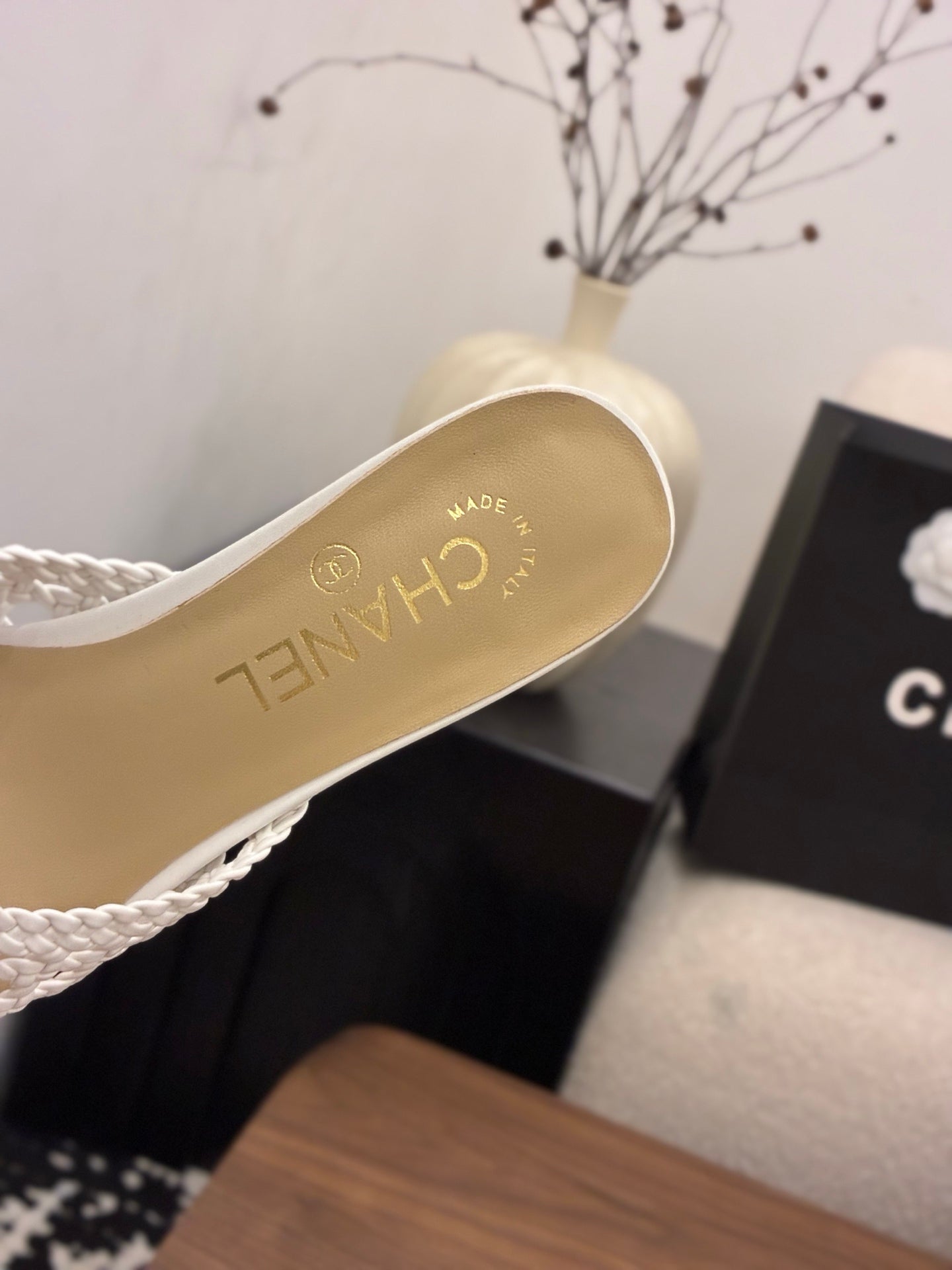 CHANEL 26S HIGH HEELS SANDALS 60 MM IN WHITE WOVEN LAMBSKIN