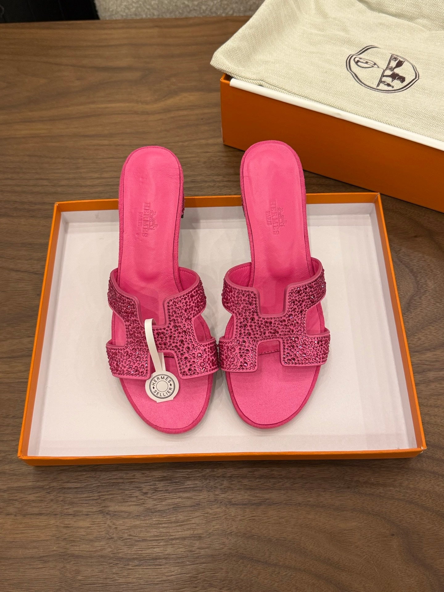 HM 26S OASIS SANDAL IN HOT PINK SUEDE WITH CRYSTALS