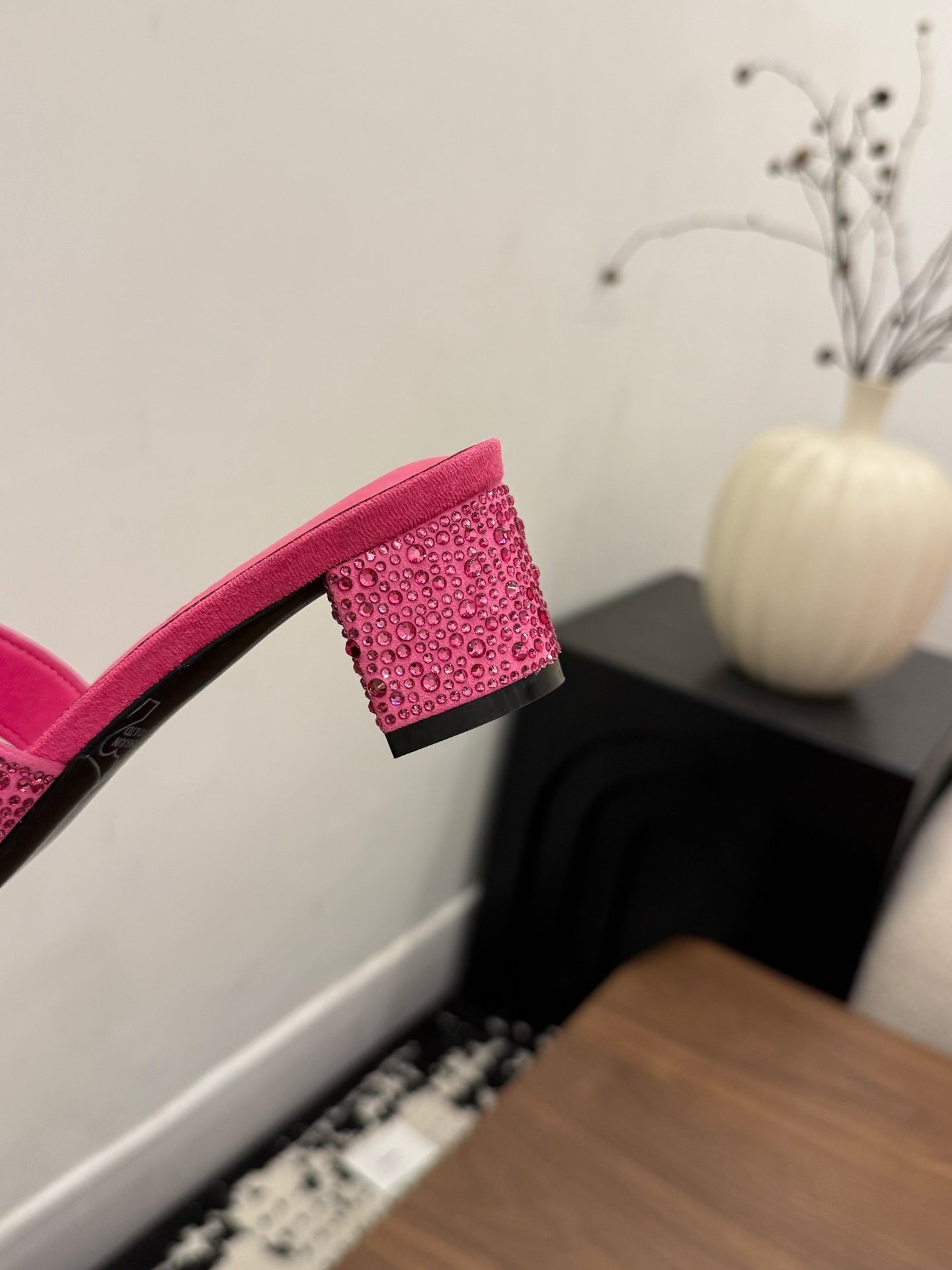 HM 26S OASIS SANDAL IN HOT PINK SUEDE WITH CRYSTALS