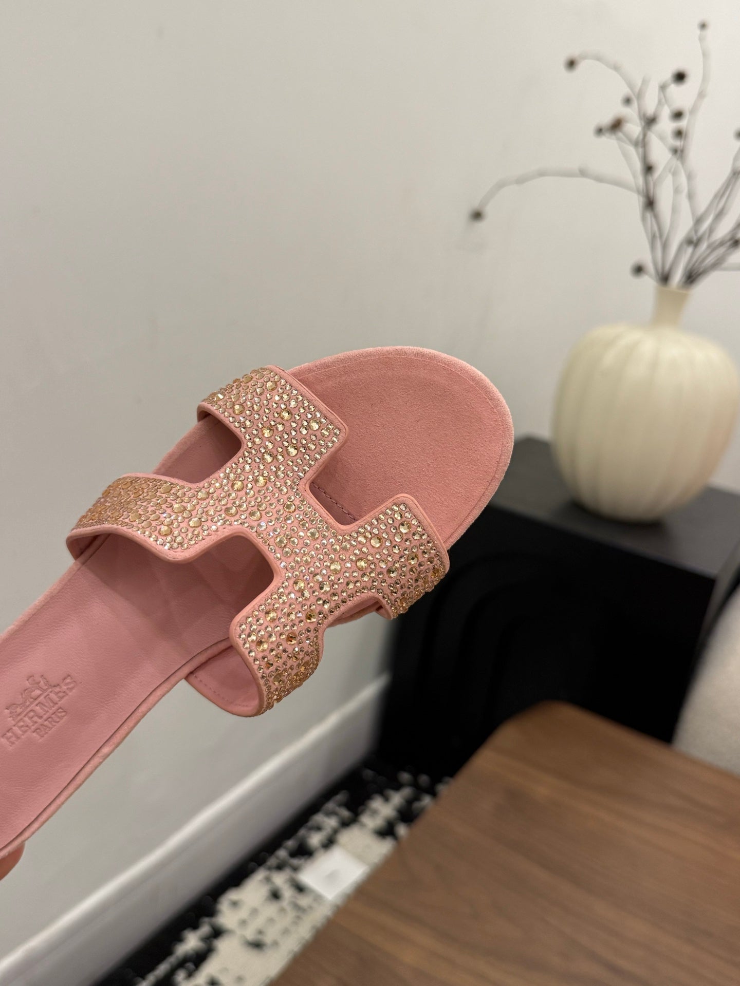 HM 26S OASIS SANDAL IN LIGHT PINK SUEDE WITH CRYSTALS