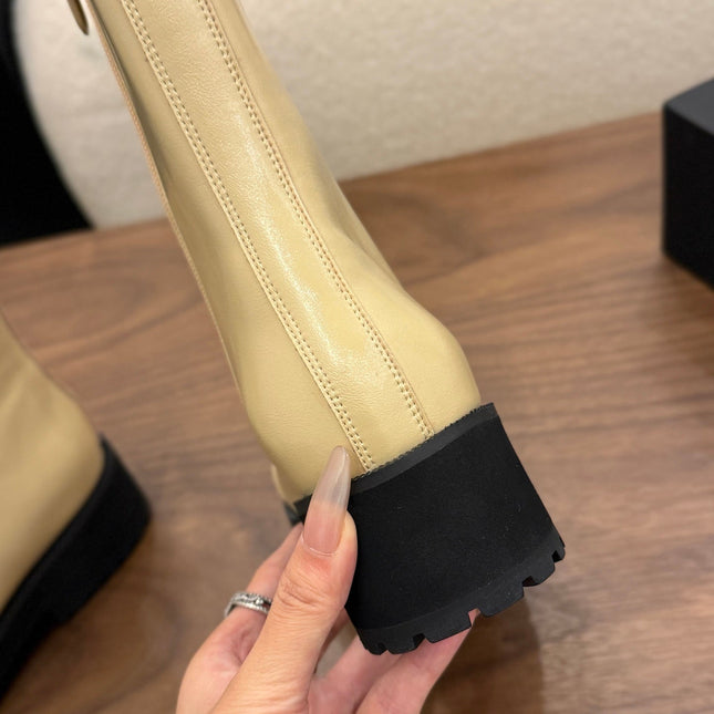 CHANEL 26S ANKLE BOOTS 45 MM IN BEIGE PATENT LEATHER ROUNDED TOE