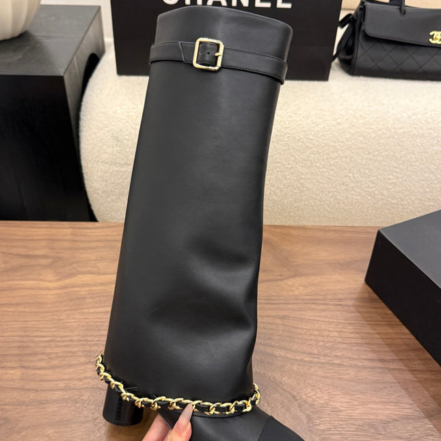 CHANEL 26S TALL BOOTS 60 MM IN BLACK CALFSKIN TALL BOOTS WITH GOLD TONE CHAIN DETAIL