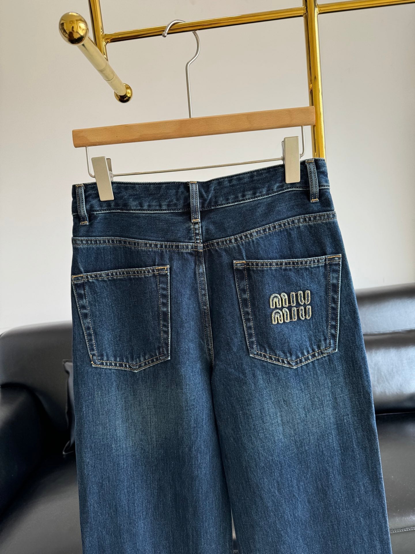 MIUMIU JEANS STYLE 225