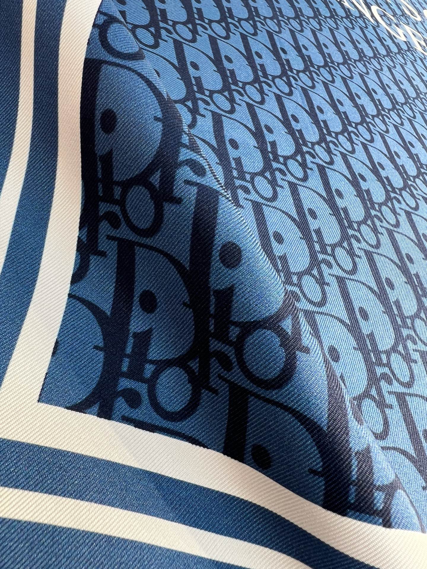 DIOR 26S SCARF 90CM IN SILK 163865