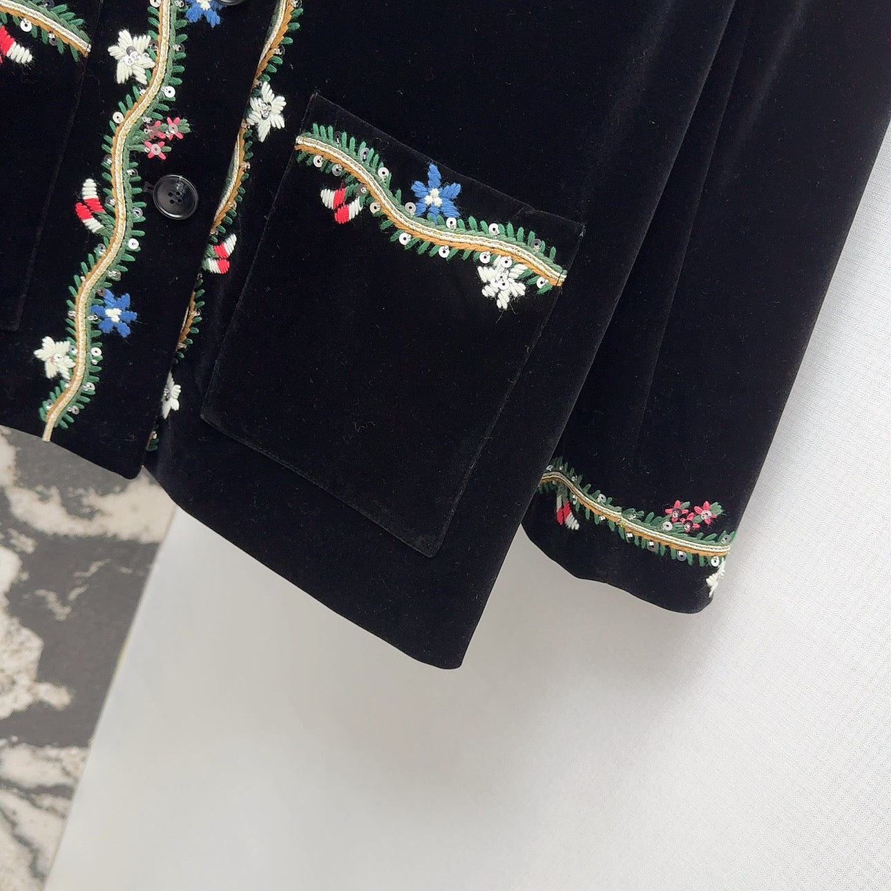 VALENTINO 26S VELVET JACKET STYLE 81
