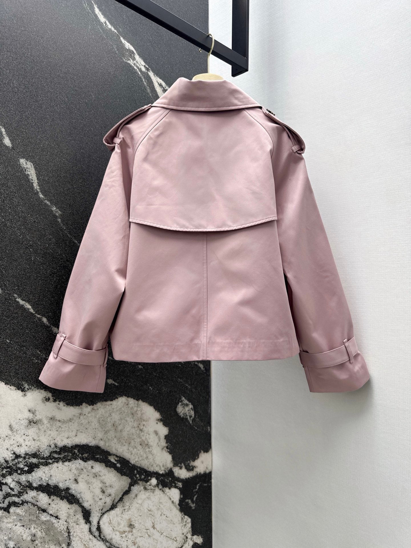 BURBERRY 26S JACKET 424