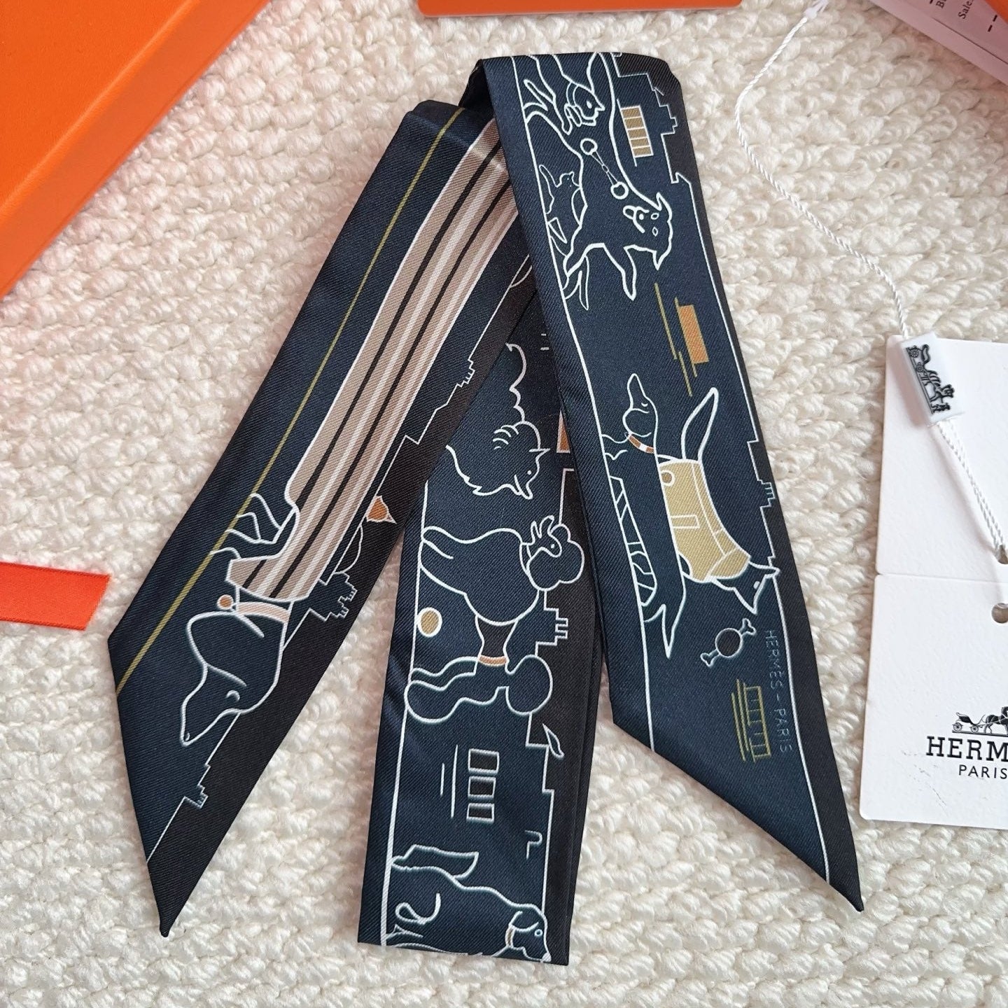 HERMES 26S SCARF 86 IN SILK 309595