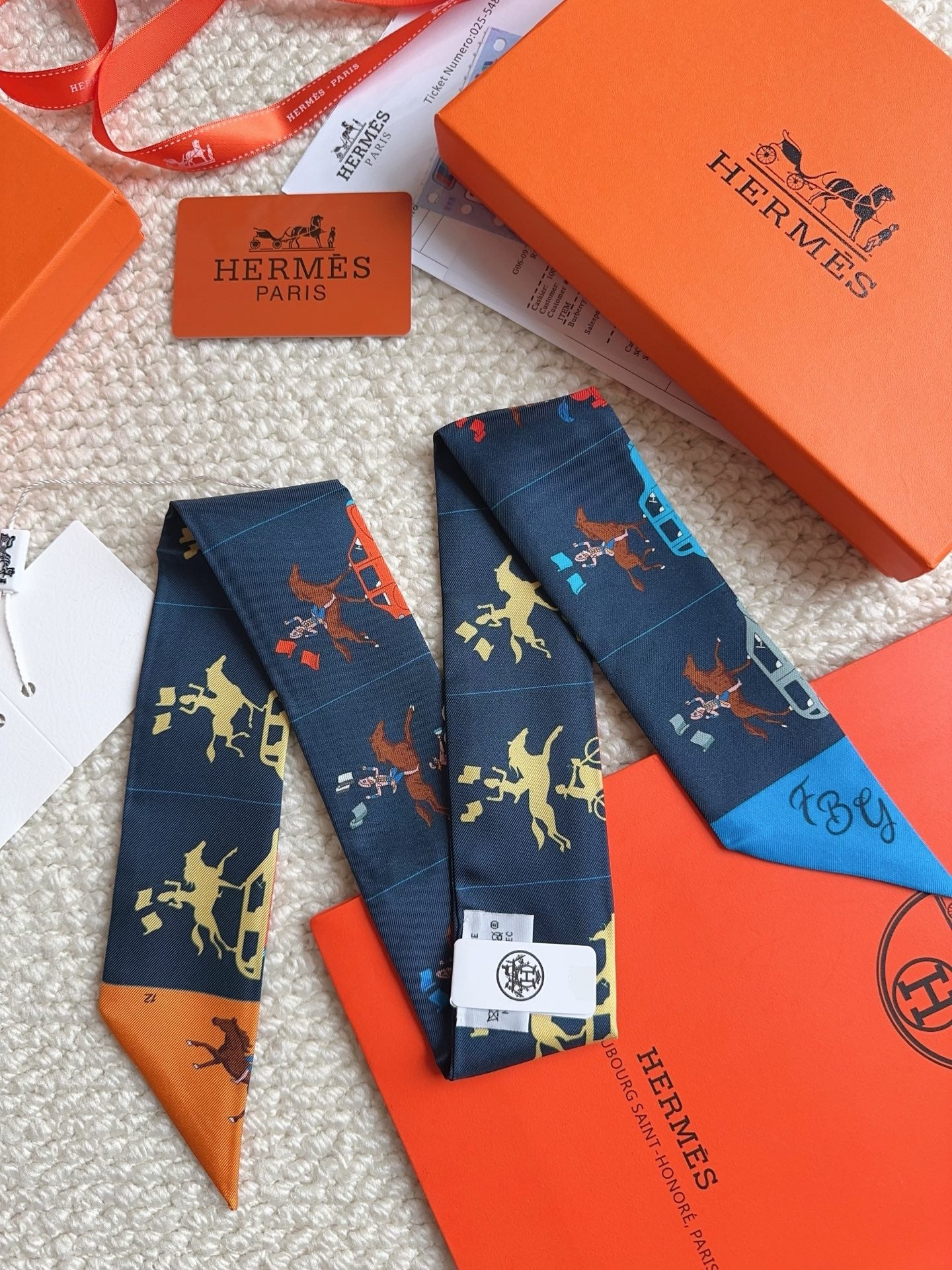 HERMES 26S SCARF 86 IN SILK 309600