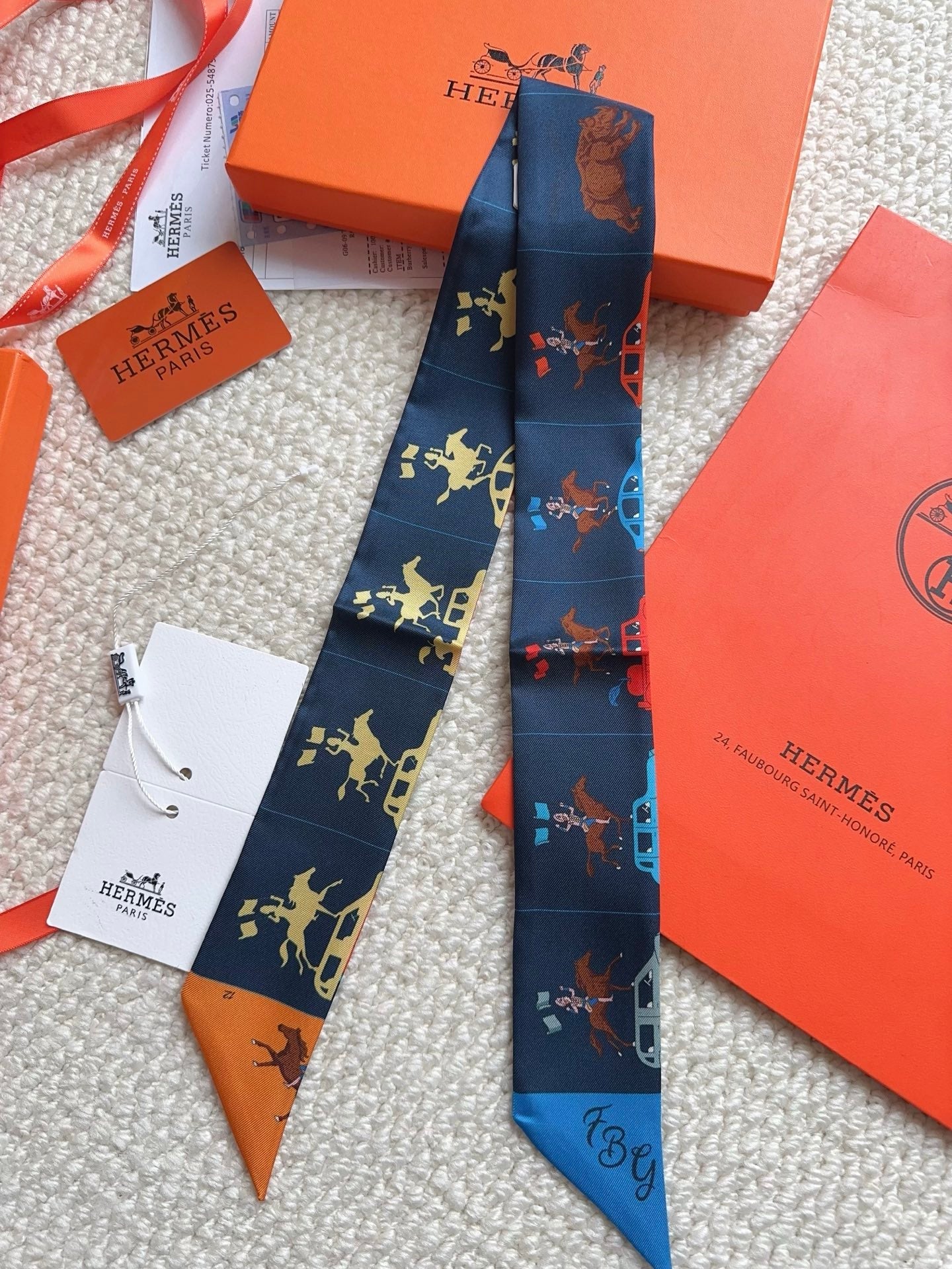 HERMES 26S SCARF 86 IN SILK 309600