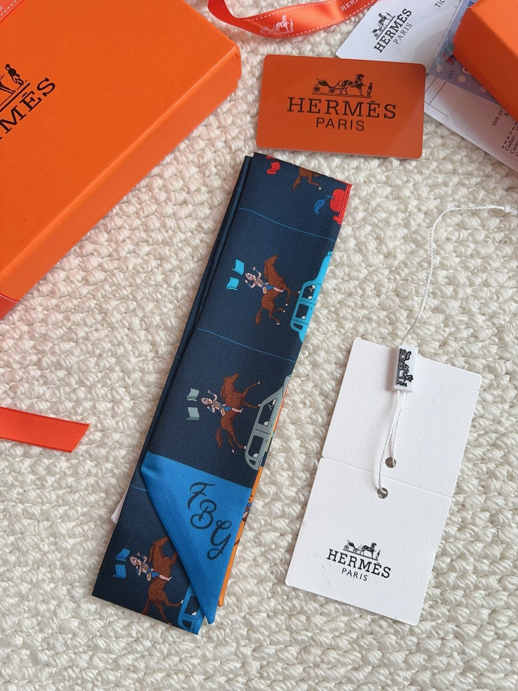 HERMES 26S SCARF 86 IN SILK 309600