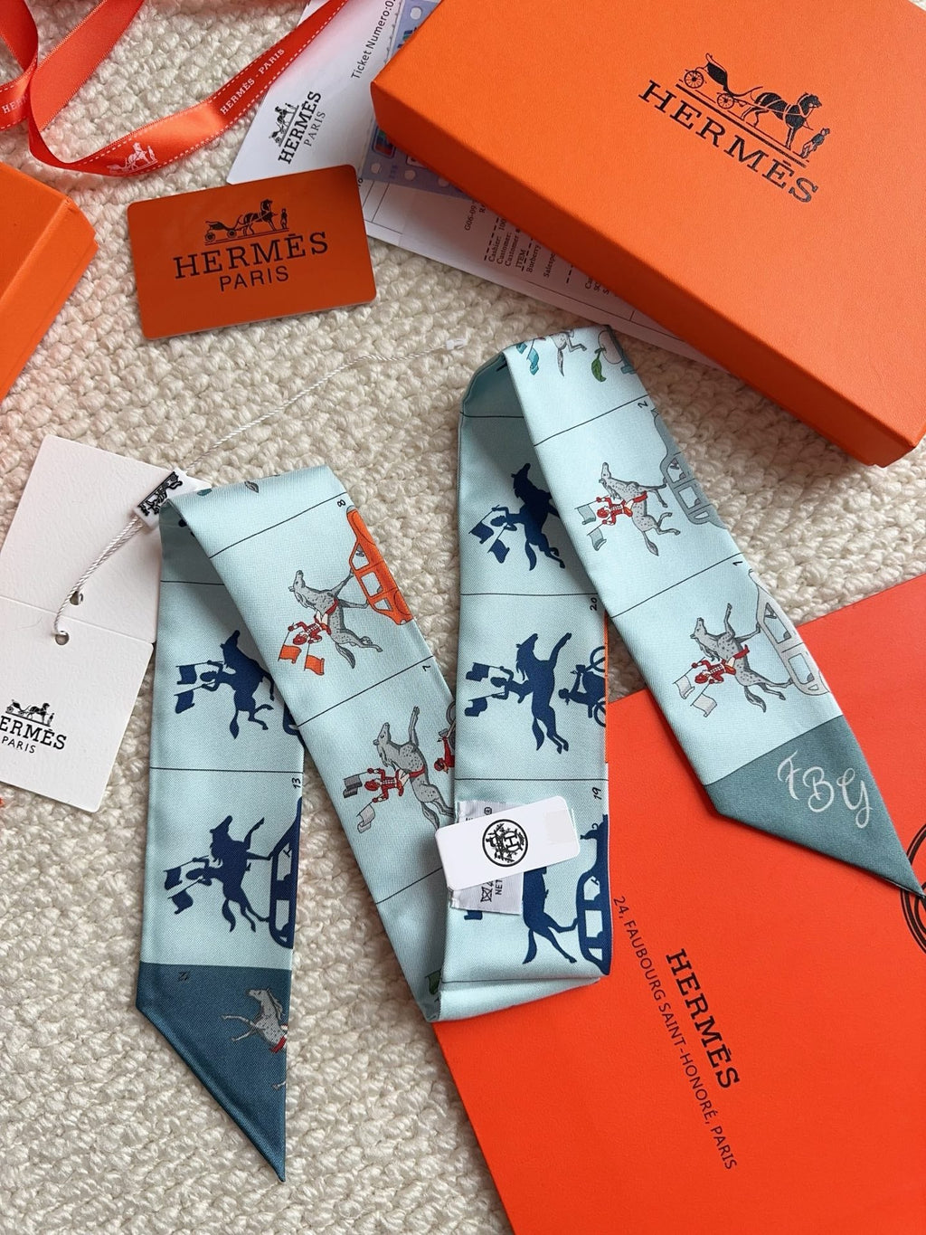 HERMES 26S SCARF 86 IN SILK 309601