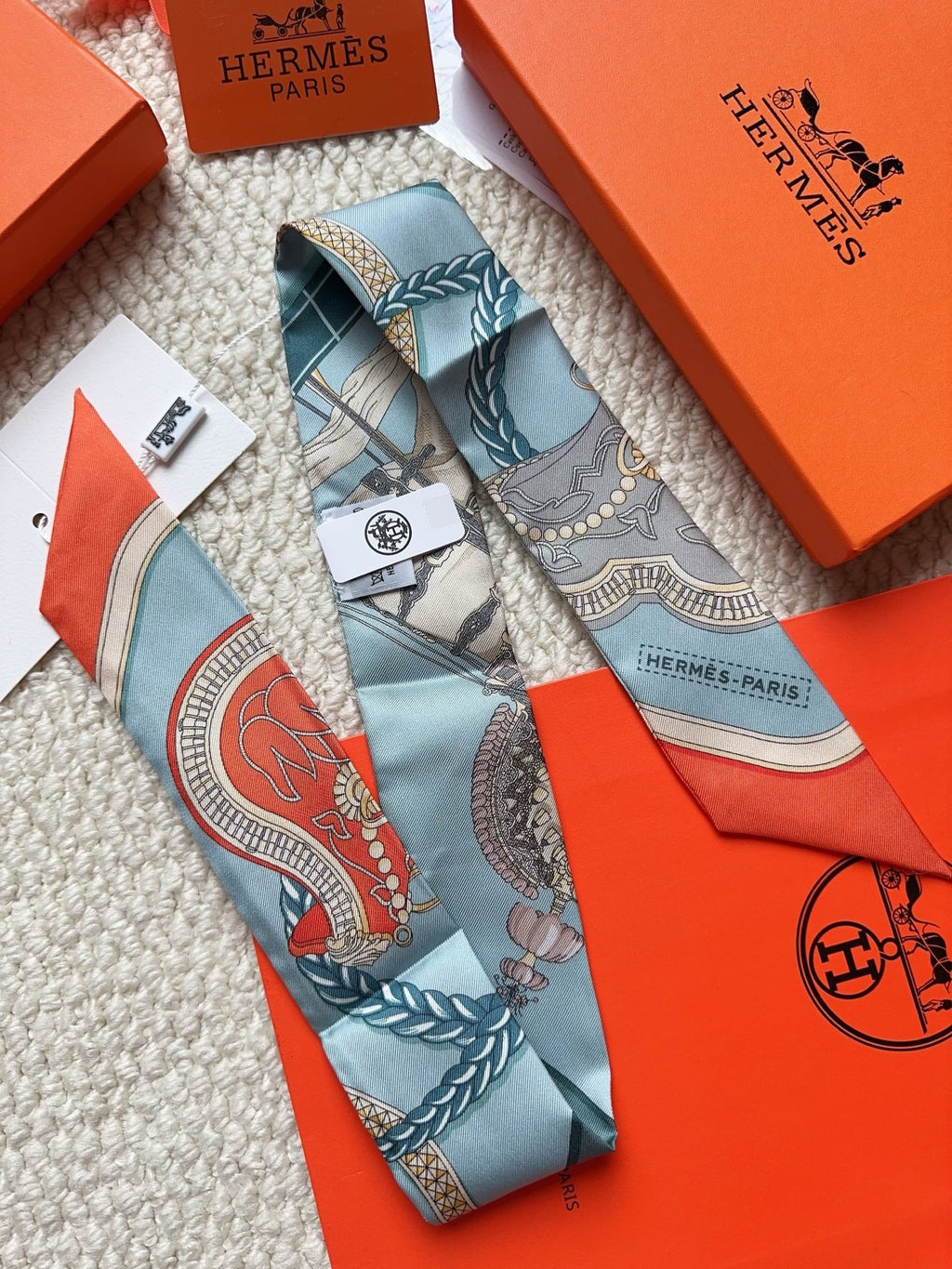 HERMES 26S SCARF 86 IN SILK 309620