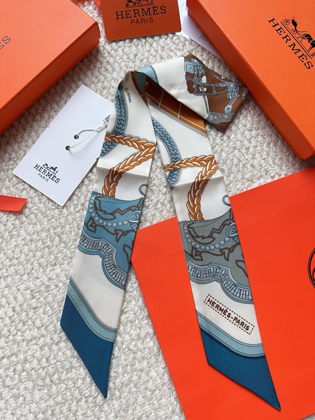 HERMES 26S SCARF 86 IN SILK 309621