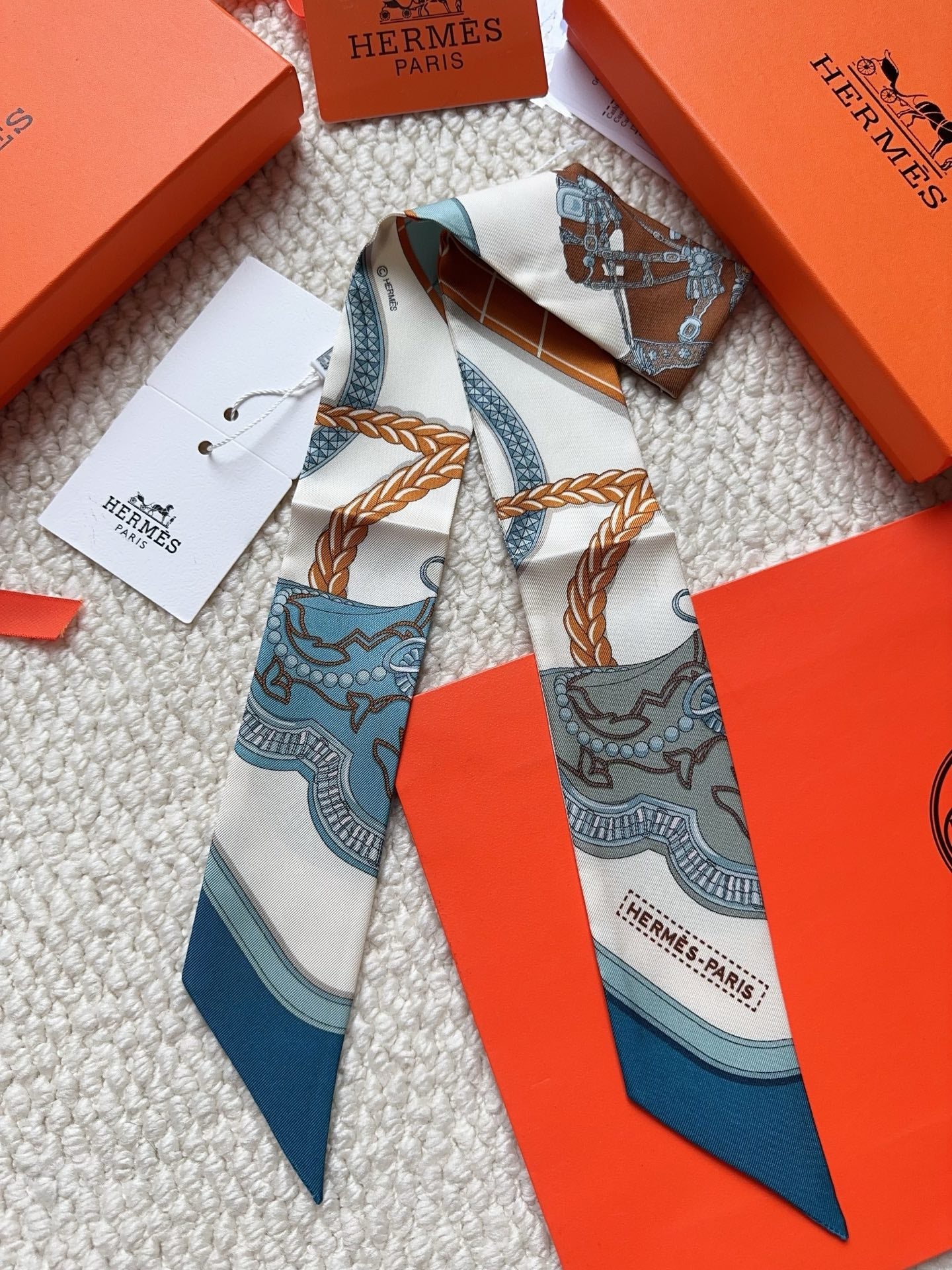 HERMES 26S SCARF 86 IN SILK 309621