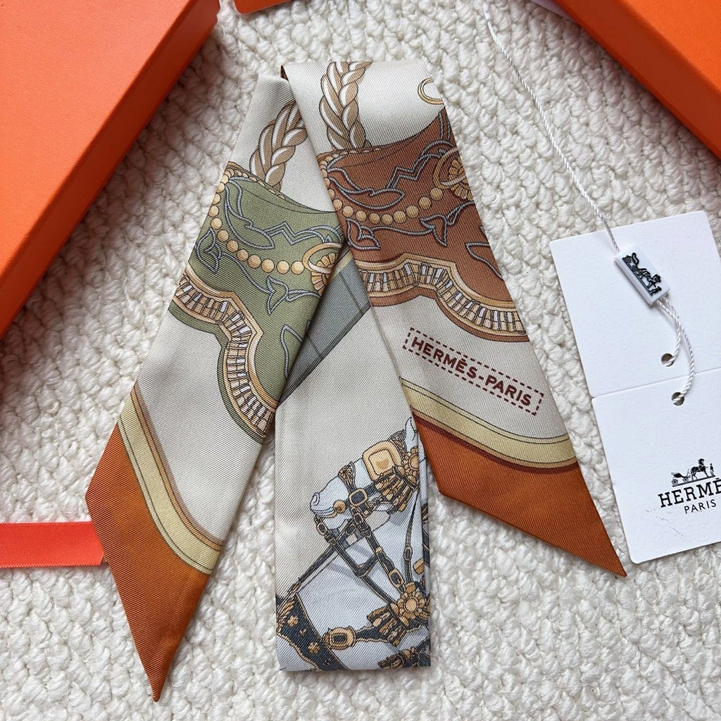 HERMES 26S SCARF 86 IN SILK 309622
