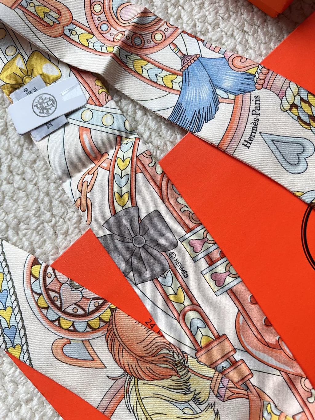 HERMES 26S SCARF 86 IN SILK 309640