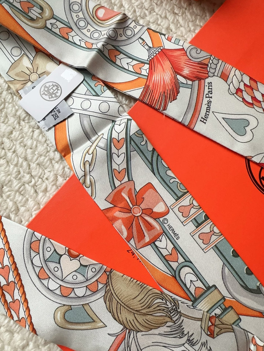 HERMES 26S SCARF 86 IN SILK 309641