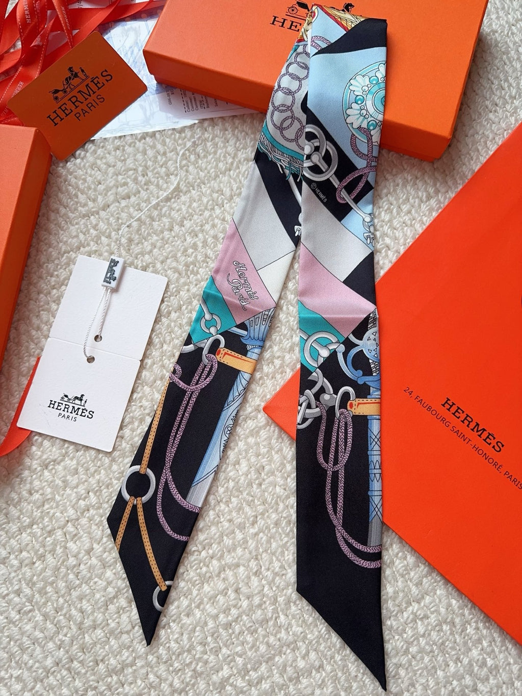 HERMES 26S SCARF 86 IN SILK 309643