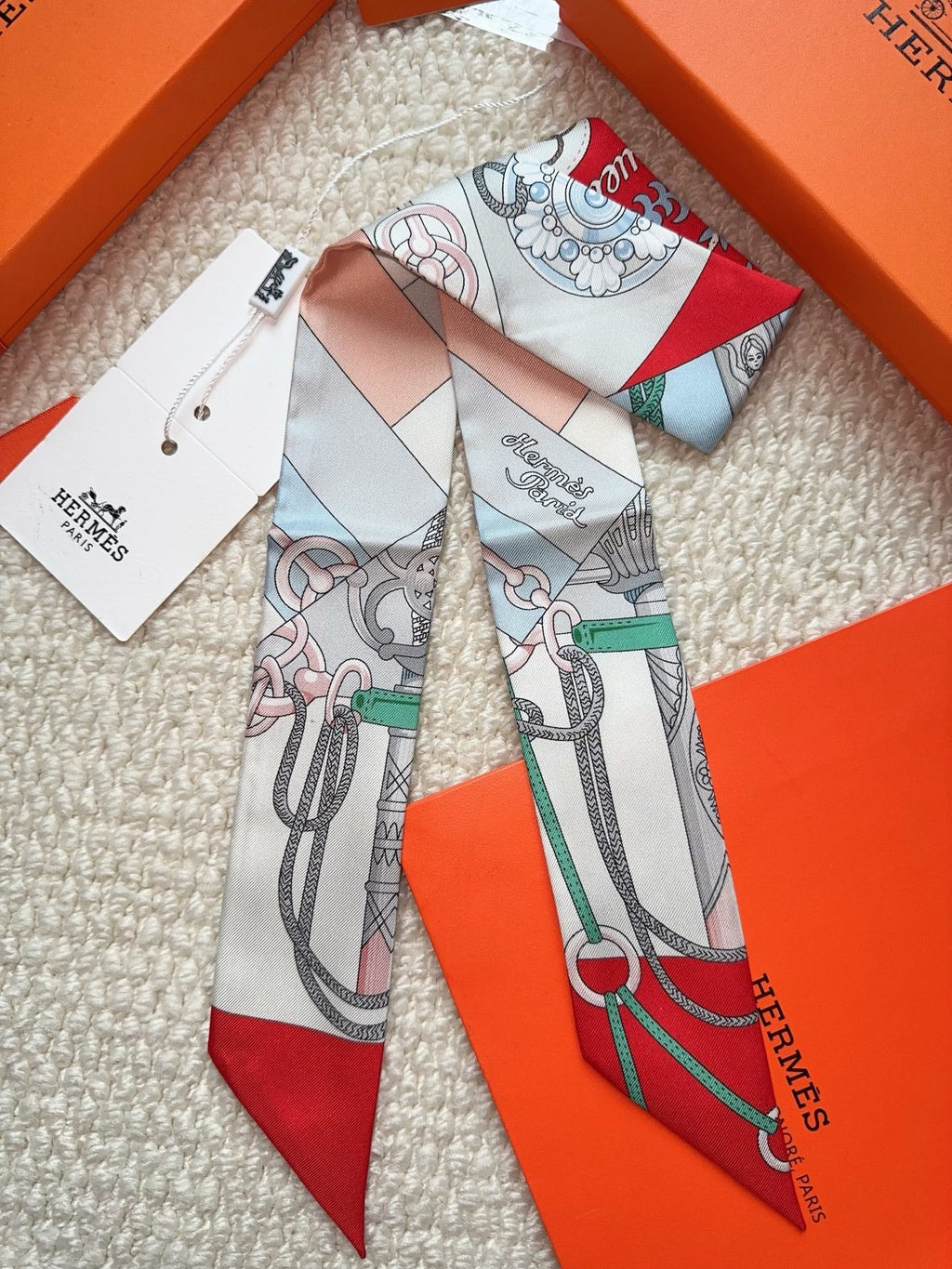 HERMES 26S SCARF 86 IN SILK 309646