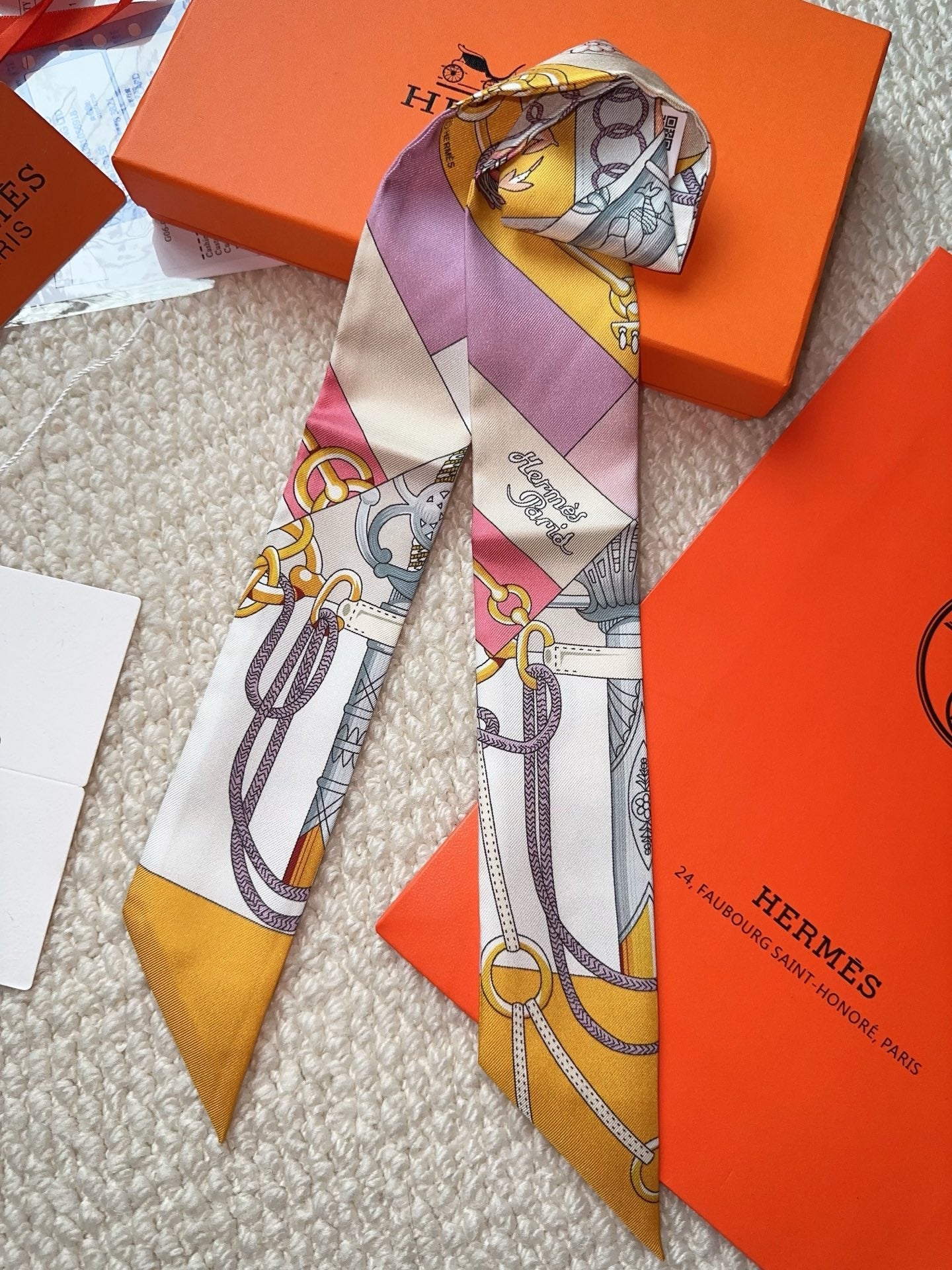 HERMES 26S SCARF 86 IN SILK 309648