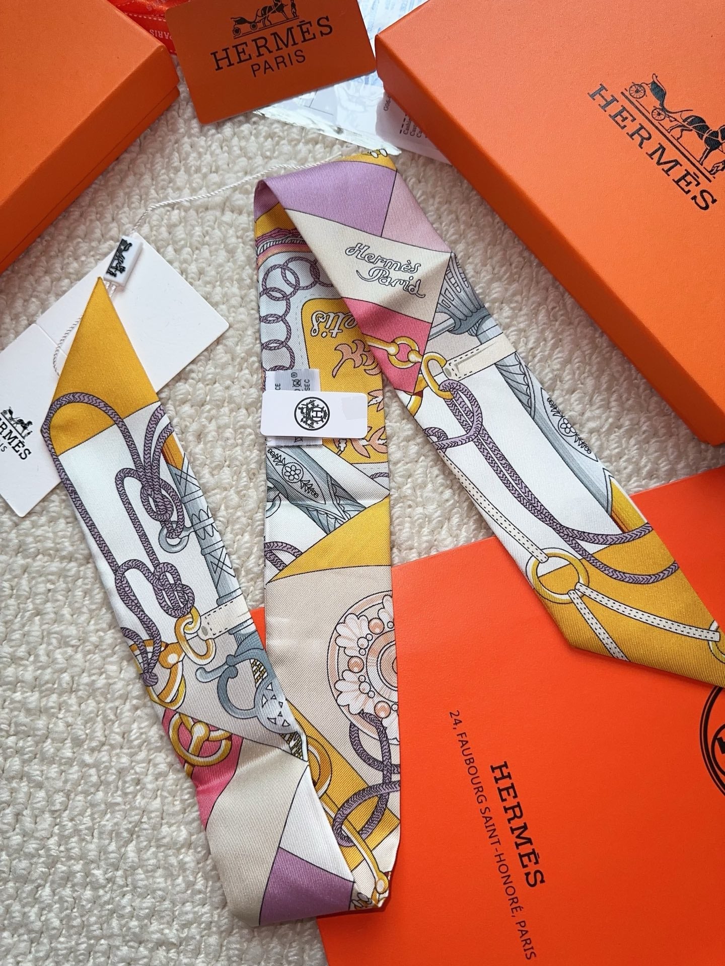 HERMES 26S SCARF 86 IN SILK 309647