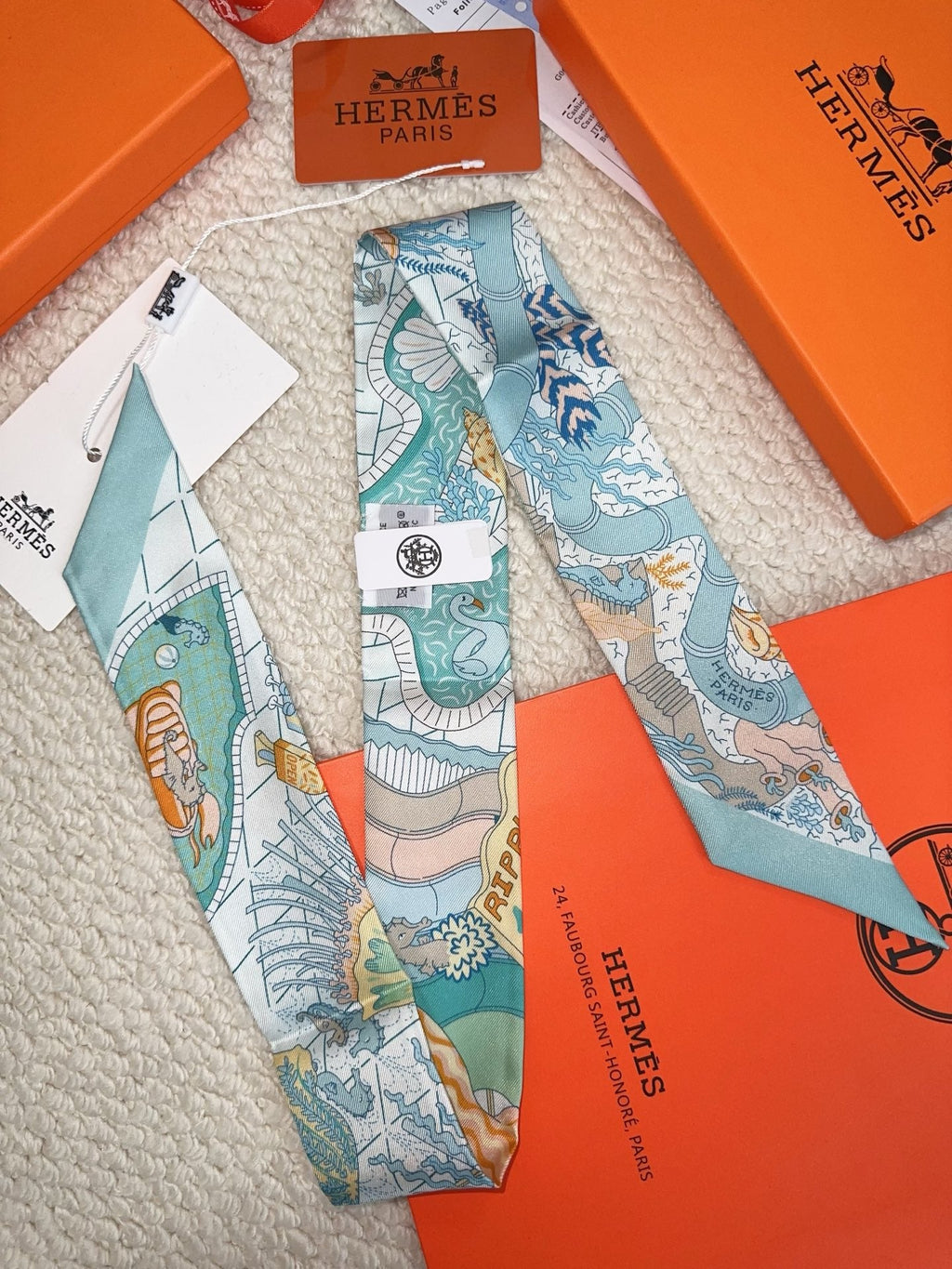 HERMES 26S SCARF 86 IN SILK 309651