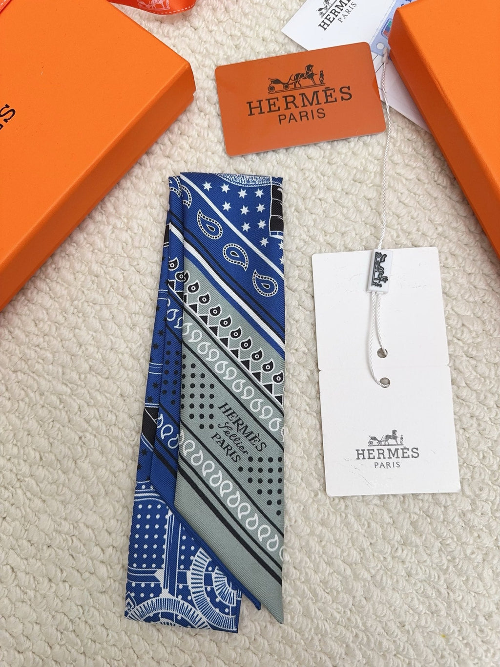 HERMES 26S SCARF 90 IN SILK 309656